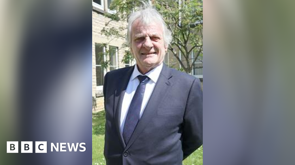 West Oxfordshire councillor quits after council tax conviction 