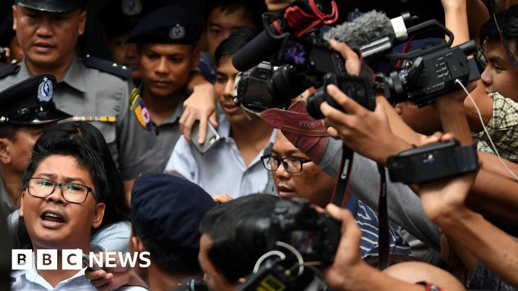 Reuters Journalists Protest Myanmar Rohingya Sentence - BBC News