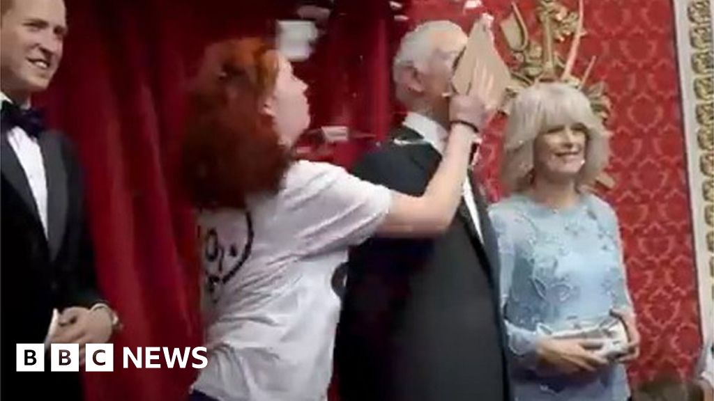 Madame Tussauds: Protestors throw custard pie on King Charles waxwork