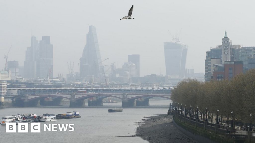 UK to set limits on harmful airborne particles