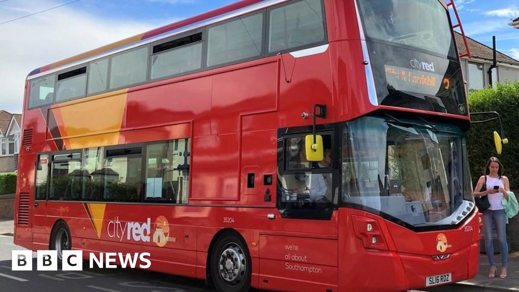 First Bus South To End All Services In Southampton - BBC News