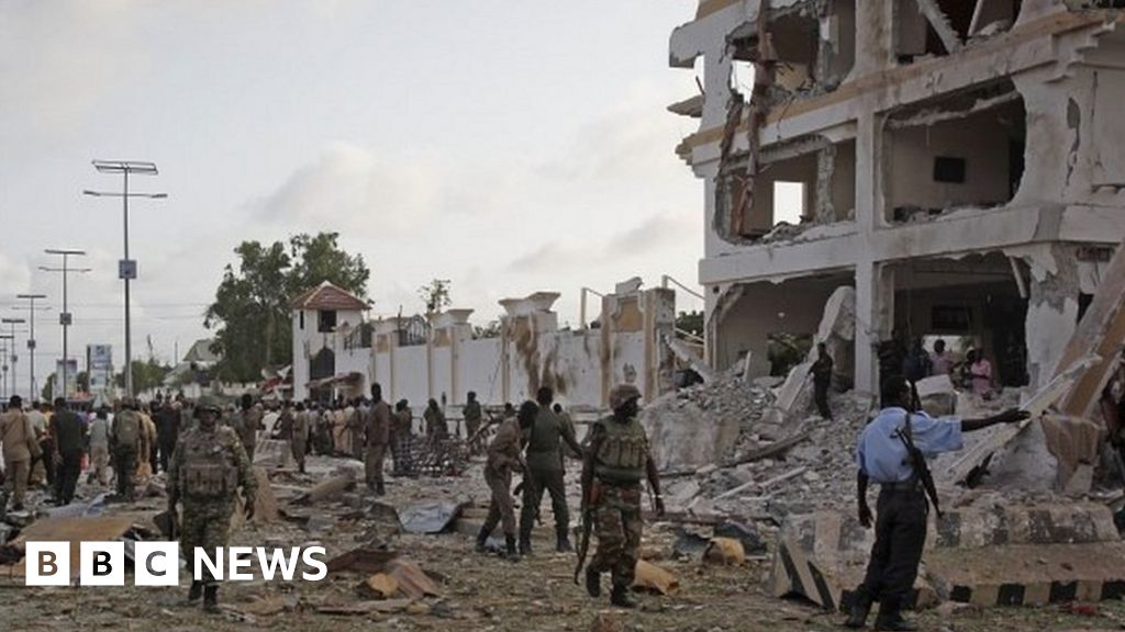 Xafladii xilwareejinta godoomiyaha Samatar Society oo ka dhacday Aljazeera  hotel.