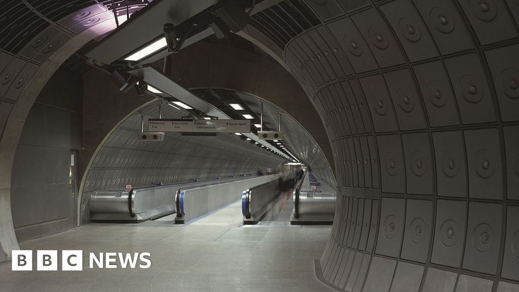 Waterloo death: engineer killed, work on the walkway