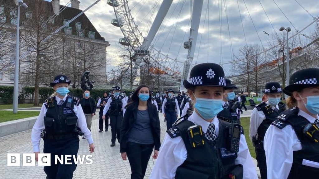 International Women S Day All Female Met Police Team Tackle Violent Crime    117381388 Officerstakingpartinthemet'sfirstall Femaleoperation001 