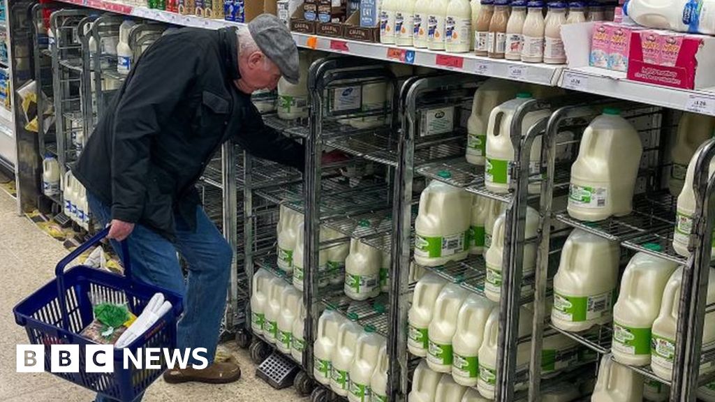 Sainsbury’s follows Tesco in cutting milk prices