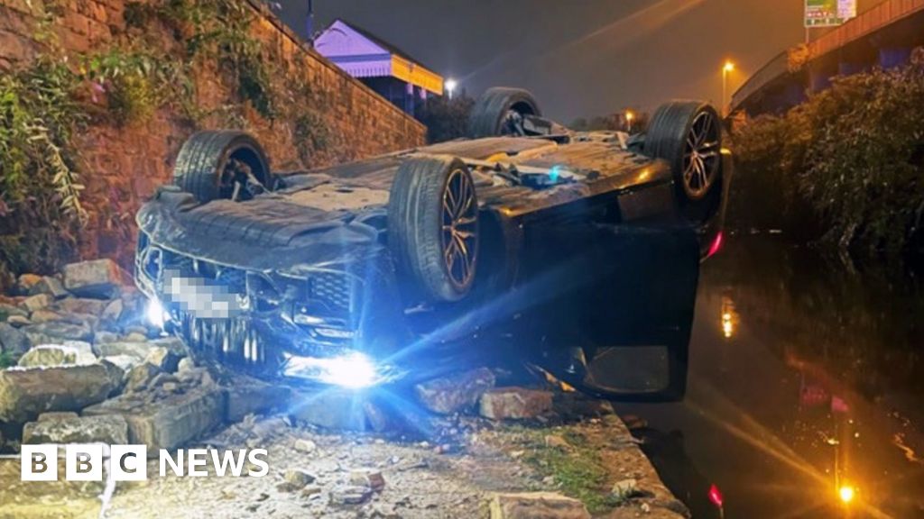 Nottingham Driver's Lucky Escape As Car Flips On Its Roof - BBC News