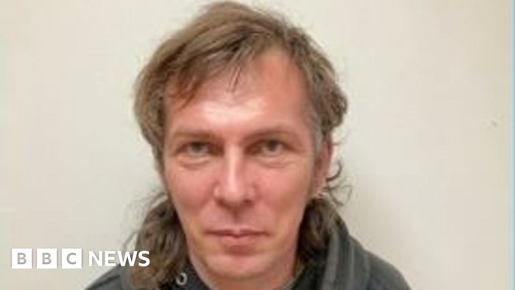 Dorset police renew appeal to identify man found in Weymouth