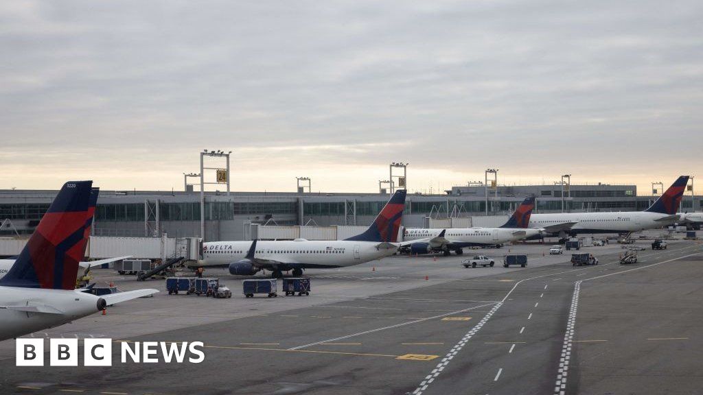 FAA investigates after two planes nearly collide on JFK runway