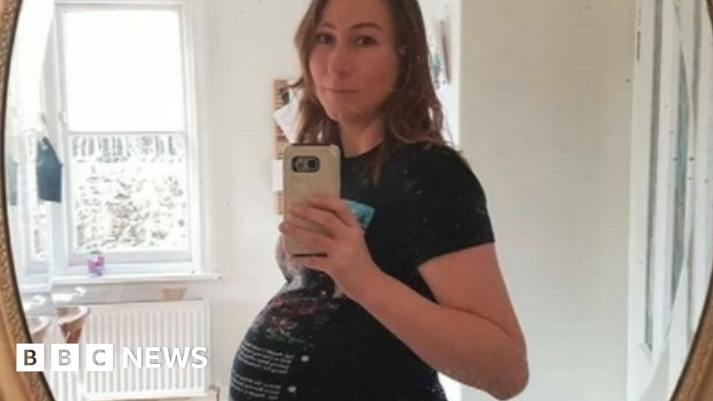 Pregnant at 42 The Woodhall Spa mum tackling critical comments(00)