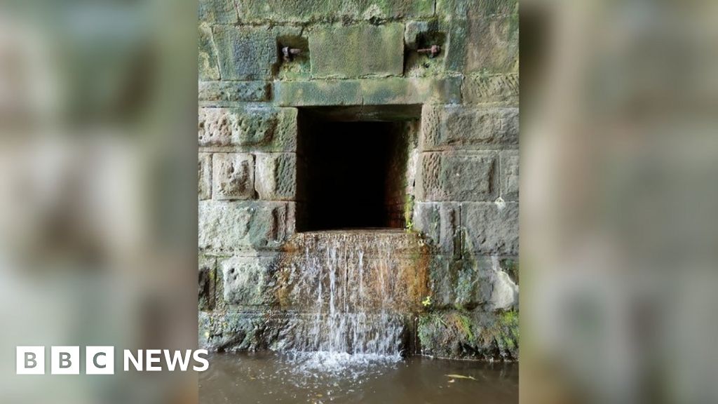 謝菲爾德。約克郡水務公司水管爆裂，報告18個月後修復