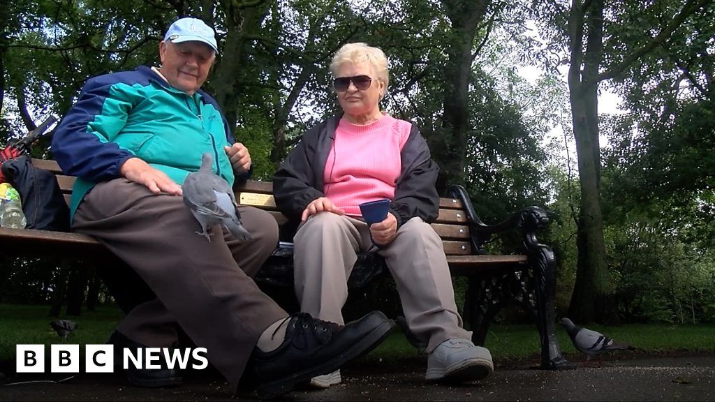 The friendship between two Blackpool pensioners and a pigeon