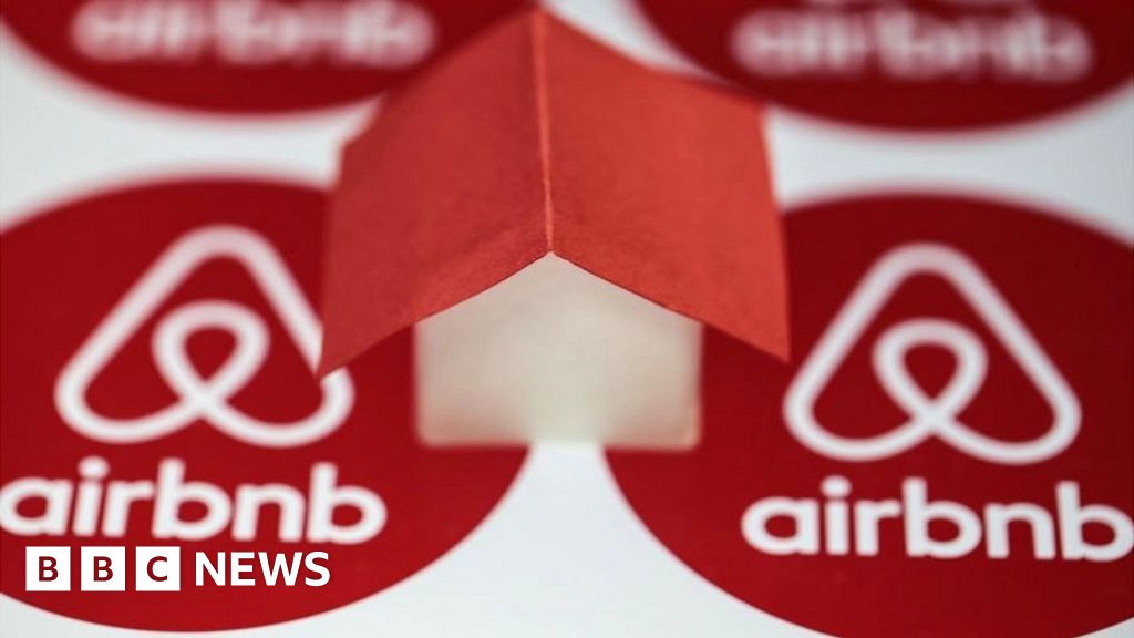 Airbnb blocks under-25s booking 'party houses' in Canada