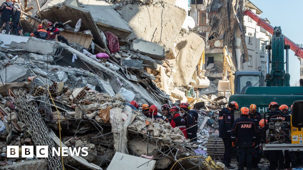 Turkey earthquake Rescue efforts near end as death toll rises BBC News