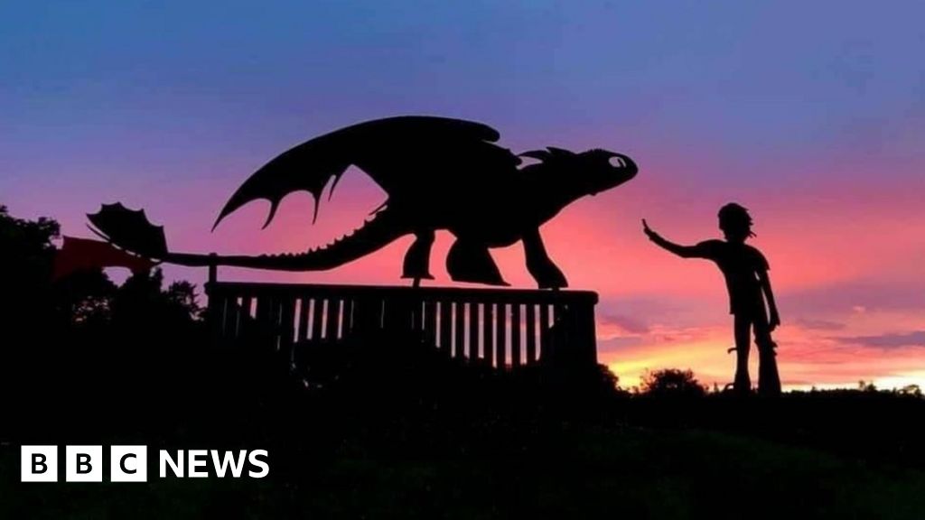 The 'ghost' silhouettes popping up in a Scottish Borders village - BBC News