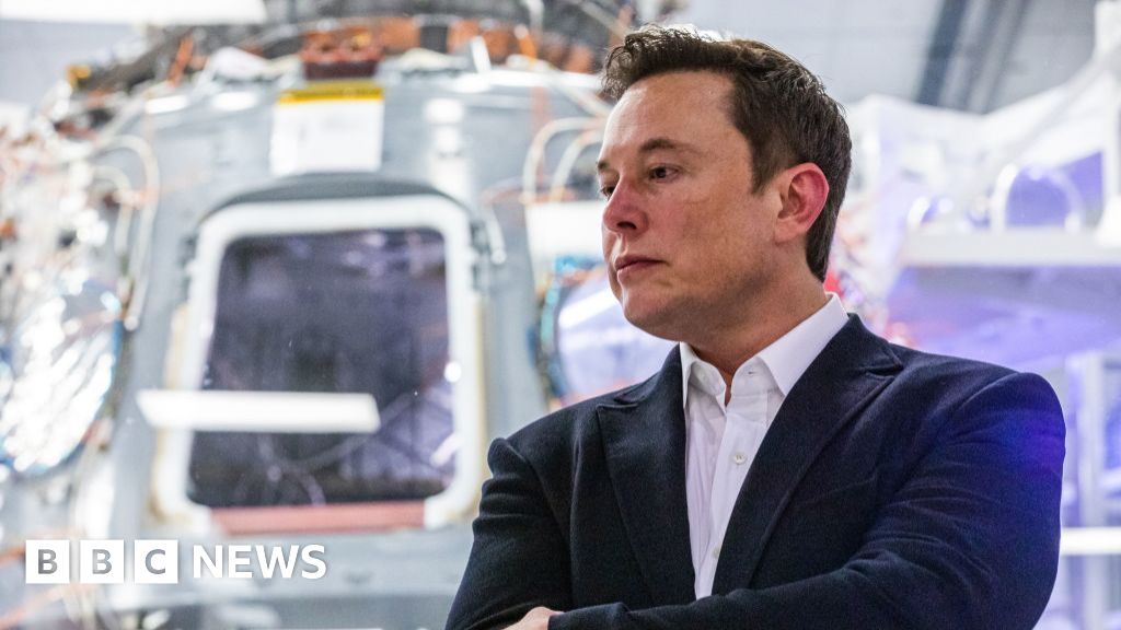 Elon Musk accused of owing $500m in Twitter severance