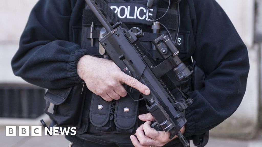 Five men arrested for terrorism offences – NewsEverything England