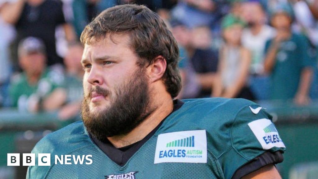Philadelphia Eagles player charged with rape before Super Bowl