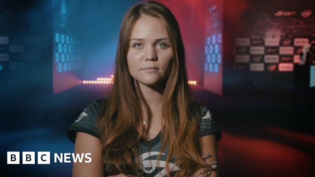 100 Women 2016 The Women Challenging Sexism In E Sports Bbc News 4059