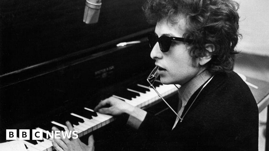 Bob Dylan To Release Like A Rolling Stone Outtakes Disc Bbc News