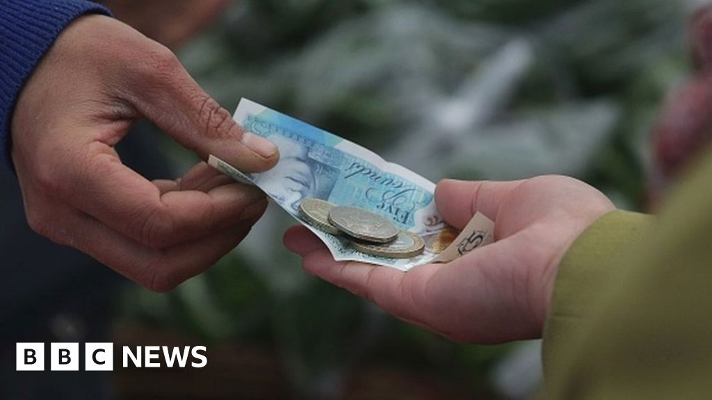 savings-ratio-at-record-low-as-disposable-income-drops-says-ons-bbc-news