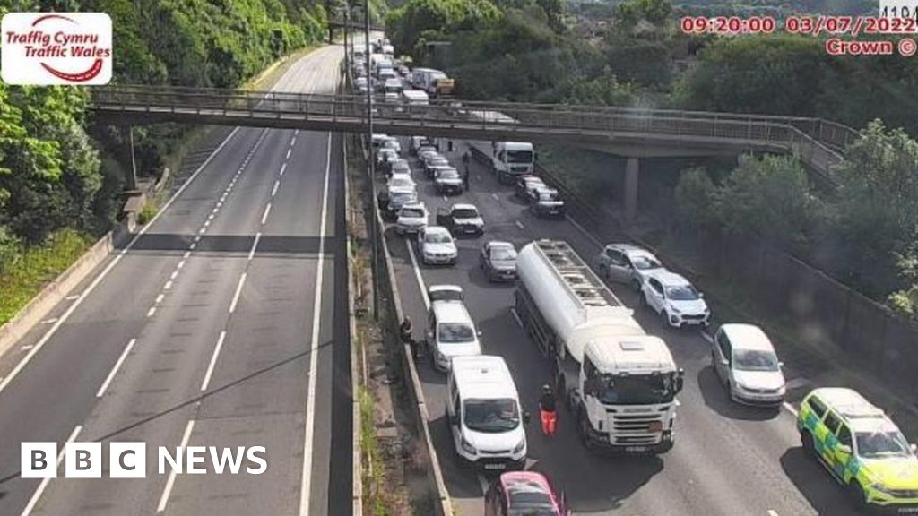 M4 Newport and Cardiff crashes closure cause hold-ups