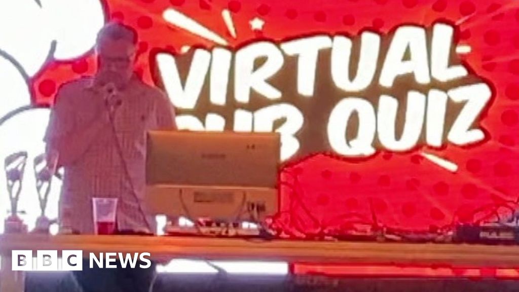 Covid lockdown quizmaster Jay Flynn returns to inperson games BBC News