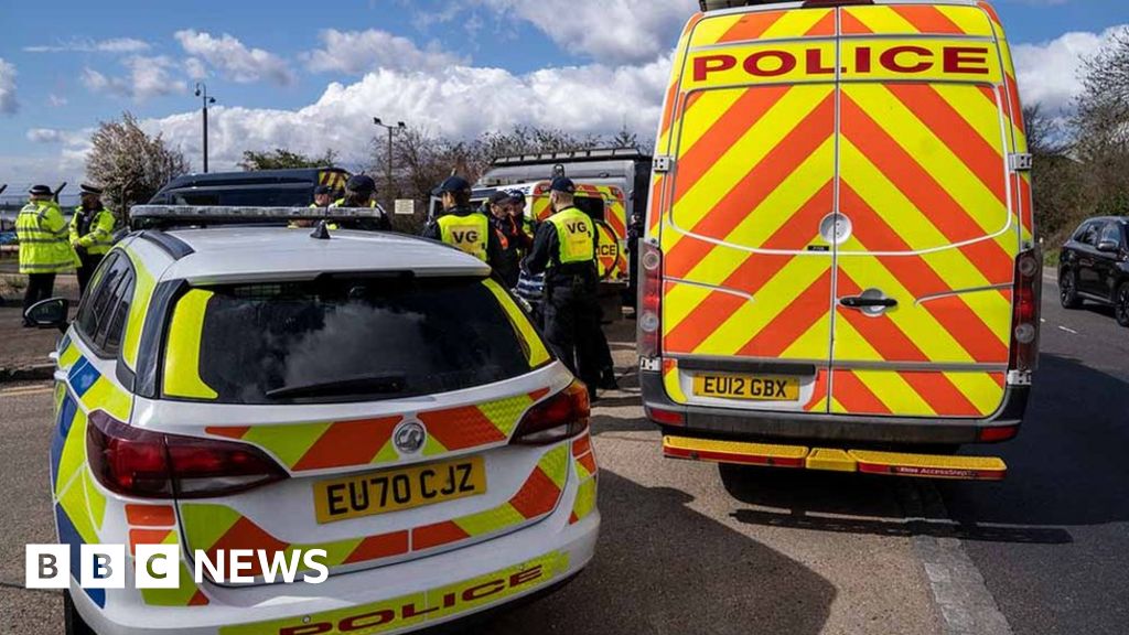 Essex Police Arrest 20 More People Arrested Over Oil Protests Bbc News