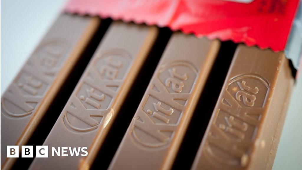 Nestle fails to trademark four-fingered KitKat shape - BBC News