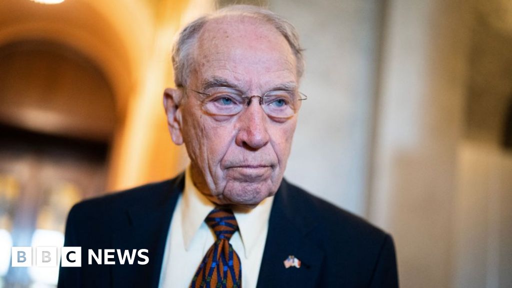 oldest-us-senator-chuck-grassley-admitted-to-hospital-over-infection