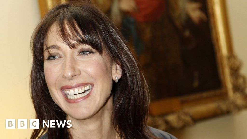 Samantha Cameron launches her first fashion label - BBC News