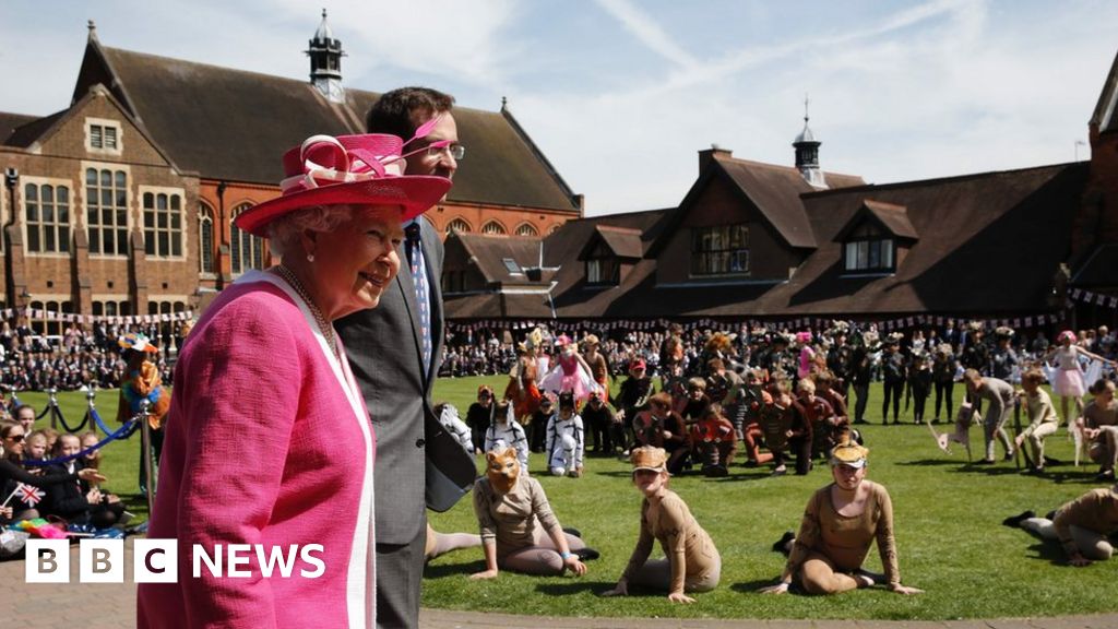 Queen steps down from charity roles to lighten her workload BBC News