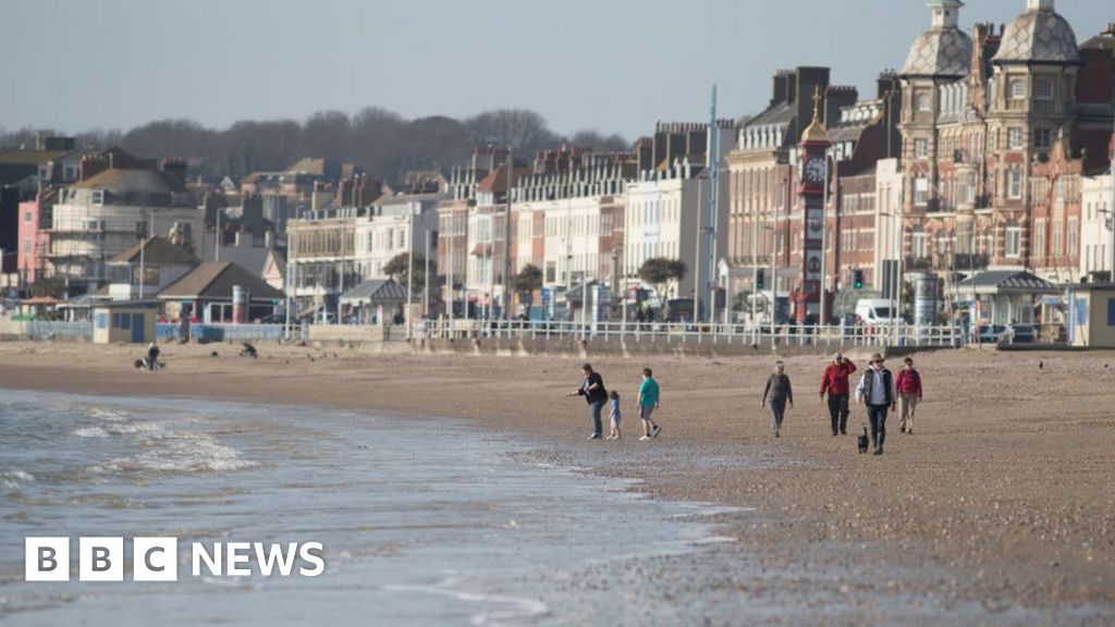 Weymouth council freezes council tax precept BBC News