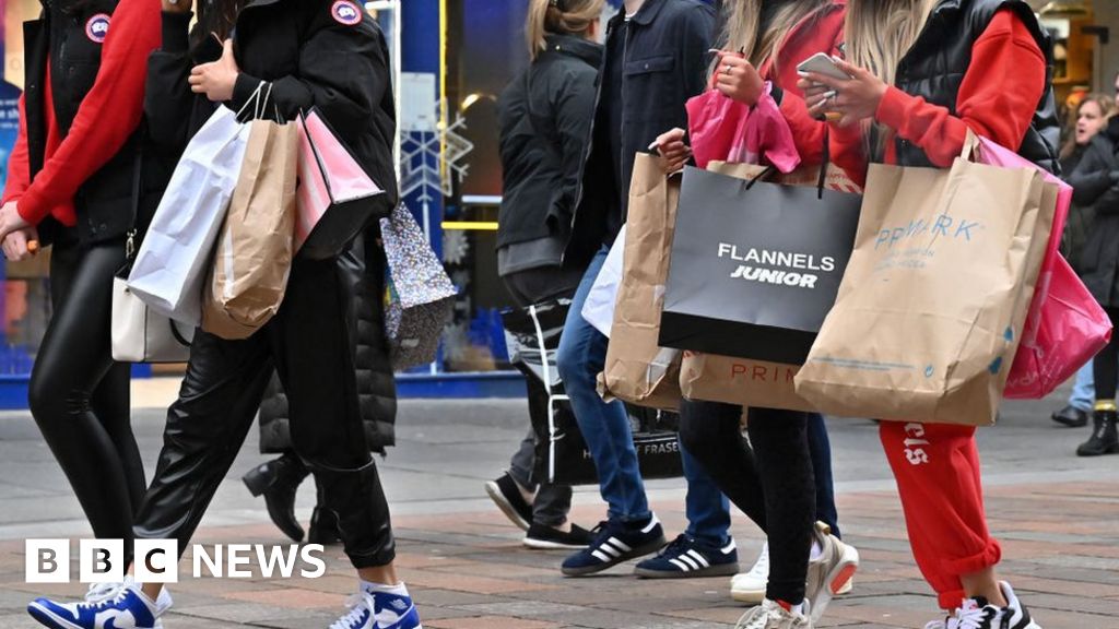 High Streets see revival of weekend shopping