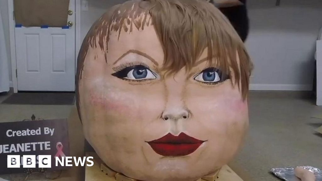 Taylor Swift: Artist paints the star on giant Halloween pumpkin