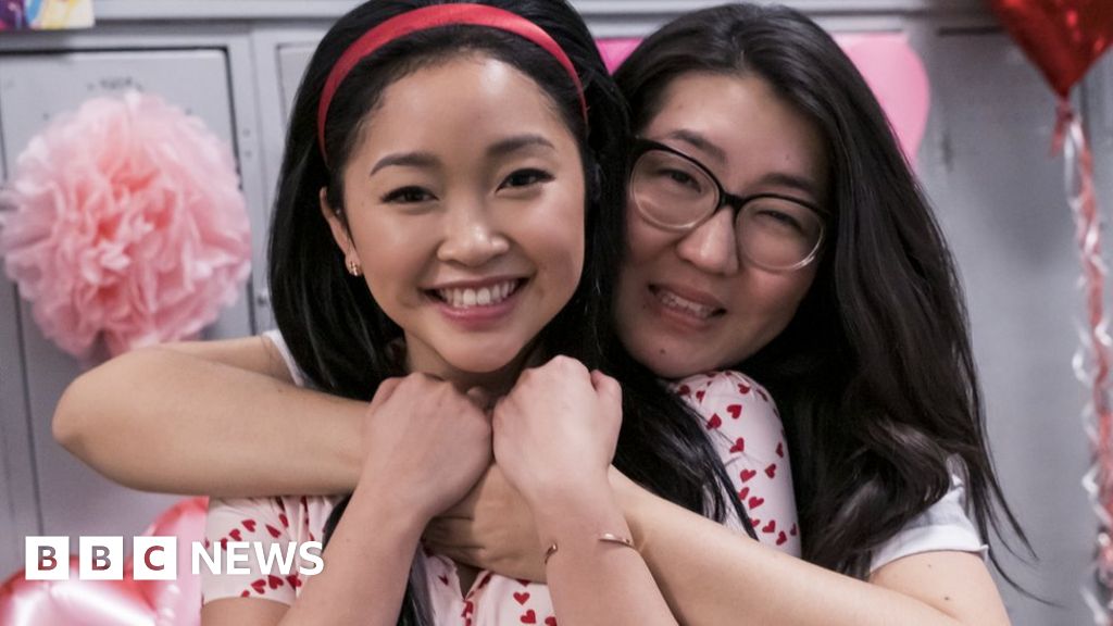 Ps I Still Love You Author Jenny Han Wants Rom Coms To Be More 