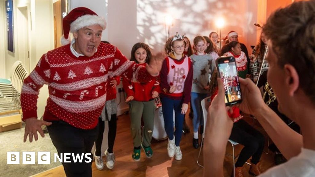 Liberal Democrat leader Ed Davey in bid for Christmas No 1