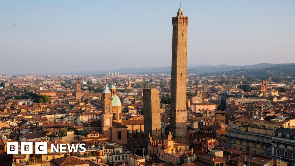 Der Schiefe Turm von Bologna ist aus Angst vor seinem Einsturz geschlossen
