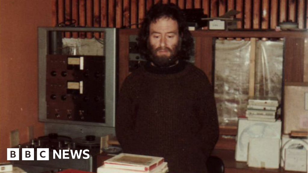 Basil Kirchin Making music from autistic children's voices BBC News