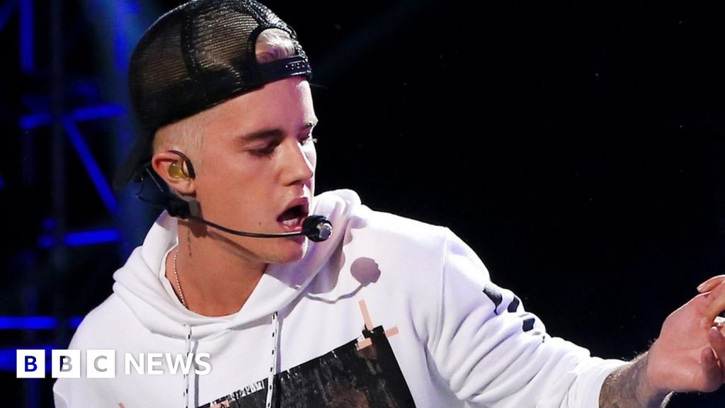 Justin Bieber Returns To Chart Top Spot - BBC News