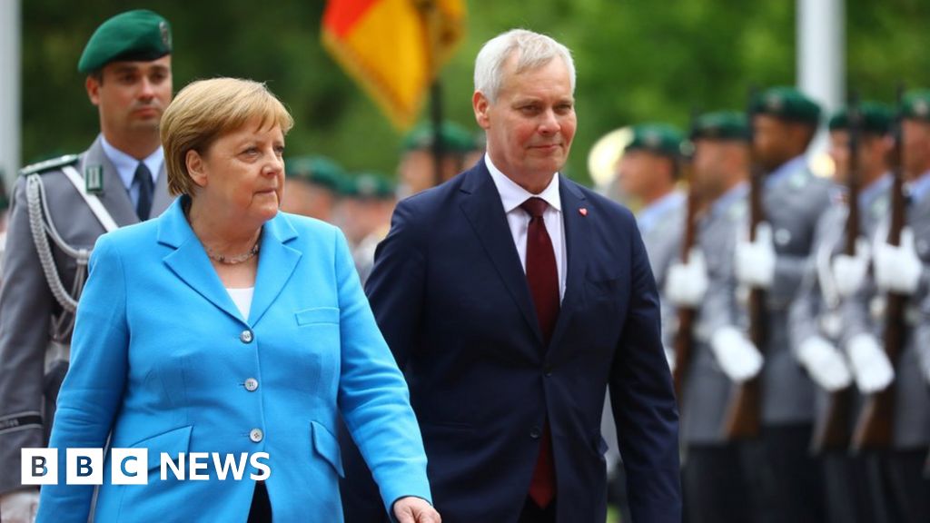 Angela Merkel shaking: I'm well, she says, despite third incident - BBC ...