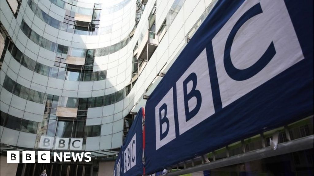 Newspaper Headlines Bbc Pay Prompts Gender Questions Bbc News 