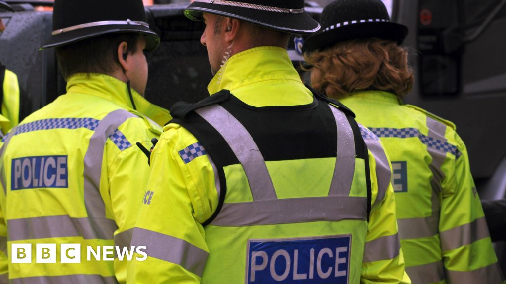 Surrey Police Requires Improvement Hmic Finds Bbc News