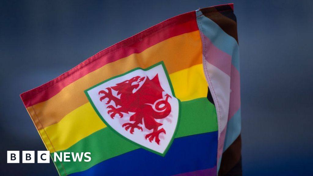 World Cup: Plaid leader joins criticism of Mark Drakeford trip