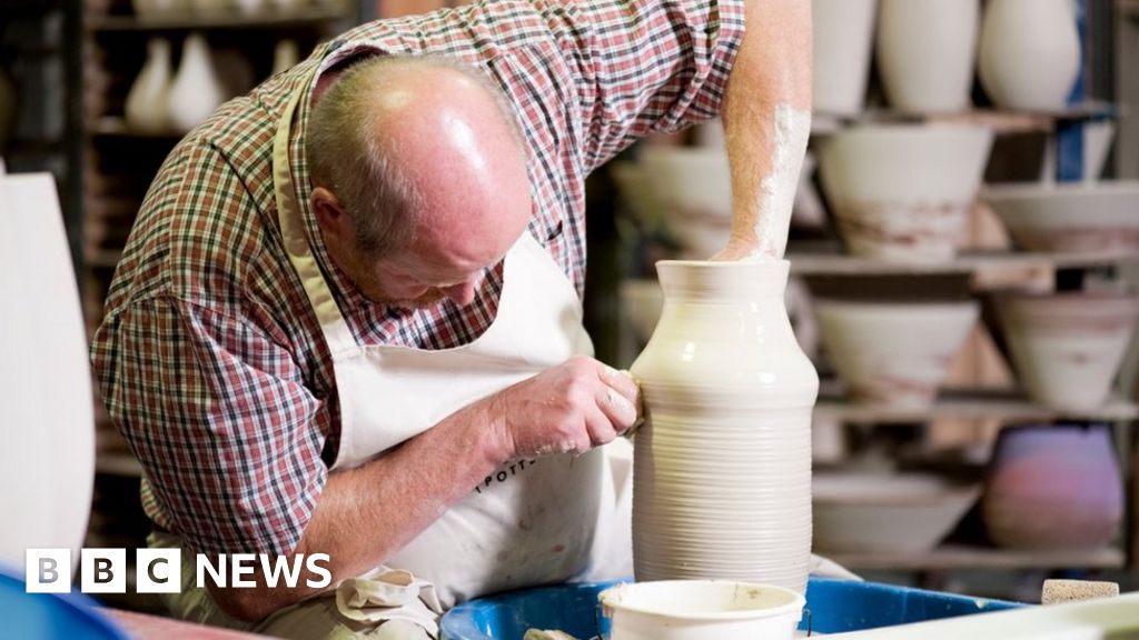 Poole Pottery shop to close after 144 years