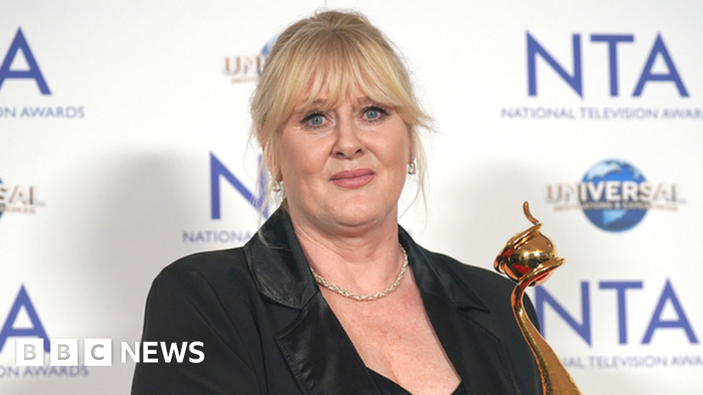 Sarah Lancashire says 'terrible menopause' affects her memory