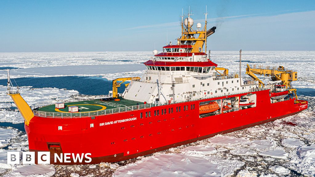 in-pictures-inside-the-floating-polar-research-laboratory