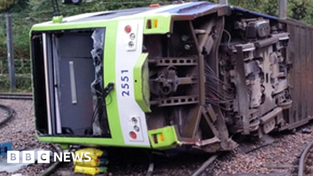 Croydon Tram derailment: Definitive answers could be a while - BBC News