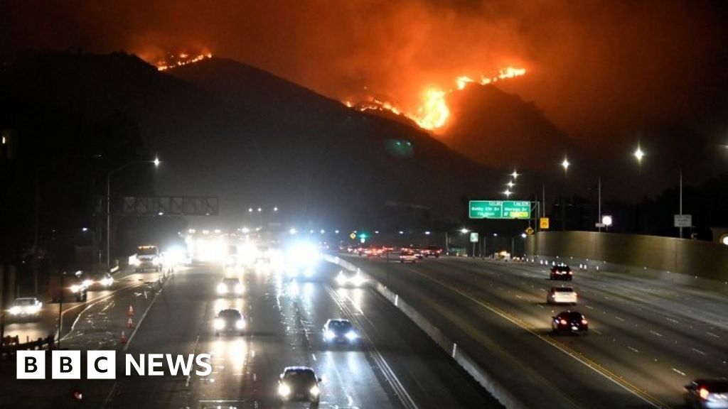 California Fires: Los Angeles Hit By New Blazes - BBC News