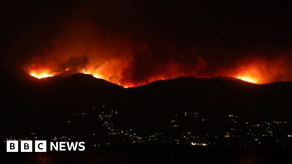 Corfu latest Greek island to evacuate over wildfires