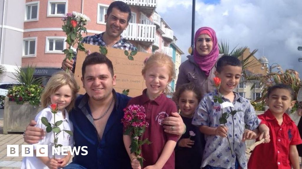Syrian refugees to be housed across Wales by end of 2016 BBC News